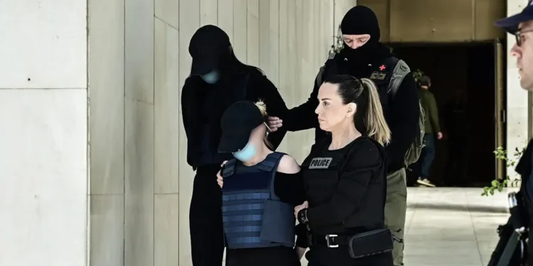 Δολοφονία στον Άγιο Δημήτριο: Αναβλήθηκε για την Δευτέρα η δίκη των τριών συλληφθέντων