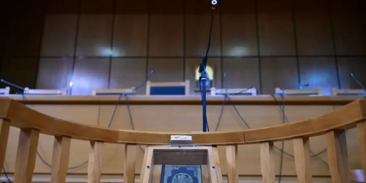 Τέμπη: Μετ’ εμποδίων η δίκη για τους ελεγκτές Εθνικής Αρχής Διαφάνειας, απεβίωσε ο ένας από τους δύο κατηγορούμενους