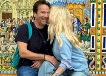 Ελένη Μενεγάκη: Νέες φωτογραφίες από την Ισπανία με τον Μάκη Παντζόπουλο και την κόρη τους