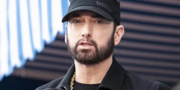 O Eminem έγινε ξανά παππούς: Η κόρη του Alaina Scott γέννησε το πρώτο της παιδί