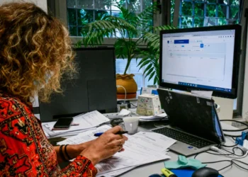 Εφορία: Νέα «φέσια» 2,1 δισ. σε δύο μήνες, στα 114,5 δισ. το συνολικό χρέος των πολιτών