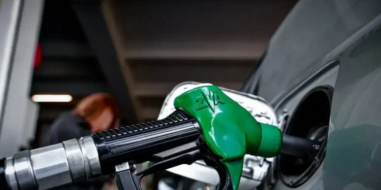 Fuel Pass 2026: Δεύτερη μέρα πληρωμών – Τα ΑΦΜ που παίρνουν σειρά σήμερα και ο ρόλος των ΚΕΠ όταν «κολλάει» η πλατφόρμα
