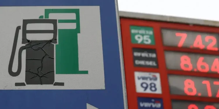 Fuel Pass 2026: Ανοιχτή μέχρι αύριο η πλατφόρμα για αιτήσεις – Τί πρέπει να γνωρίζουν οι δικαιούχοι για να εξασφαλίσουν την επιδότηση