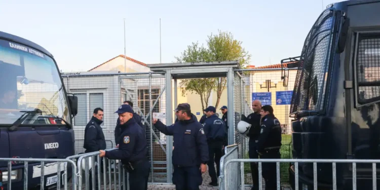 Διεκόπη η δίκη για τα Τέμπη – Αύριο Τρίτη θα συνεχιστεί το δικαστήριο