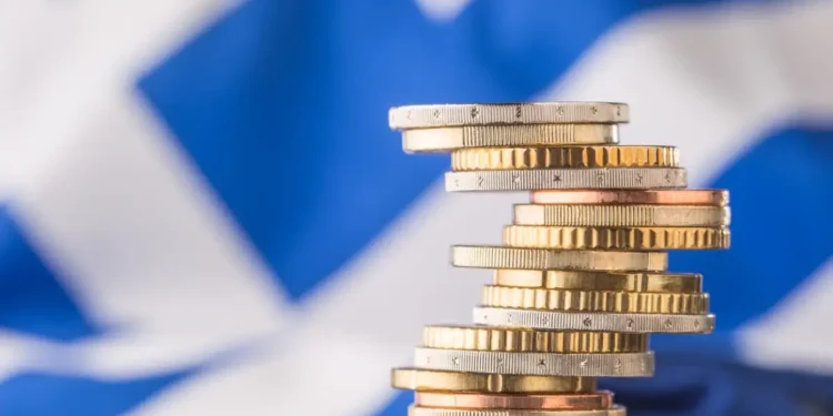 S&P για Ελλάδα: Παραμένει στο BBB, σταθερές και οι προοπτικές