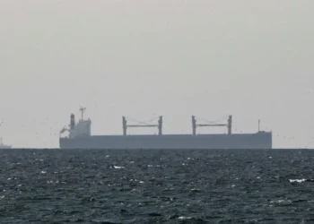 Το Ιράν απειλεί ξανά να βυθίσει εχθρικά πλοία στα Στενά του Ορμούζ – Σχέδιο εκεχειρίας 7 ημερών στον Λίβανο εξετάζει το Ισραήλ