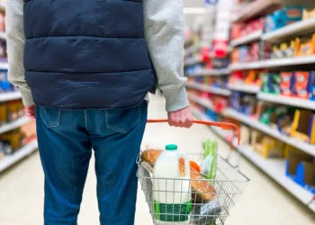 ΕΕ: Νέο κύμα ακρίβειας περιμένουν οι πολίτες – Απαισιοδοξία για τον πληθωρισμό στην ευρωζώνη