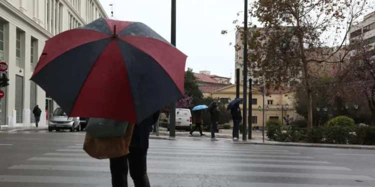 Καιρός σήμερα: Βροχές και καταιγίδες τοπικά ισχυρές, αναλυτική πρόγνωση