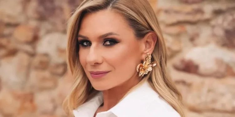 Κατερίνα Καραβάτου: Τα ευφάνταστα αυγά που έφτιαξε με την κόρη και τον γιο της και το τρυφερό μήνυμα – «Από τότε που θυμάμαι τον εαυτό μου…»