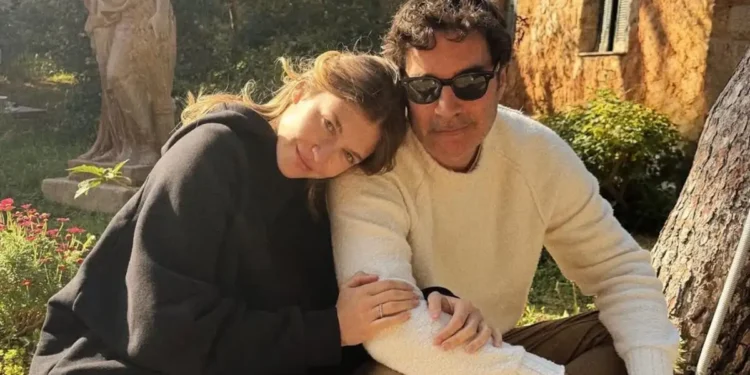 Η Κλέλια Ανδριολάτου και ο Χριστόφορος Παπακαλιάτης γυρίζουν το τελευταίο επεισόδιο του «Maestro»