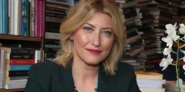 Σία Κοσιώνη: Σπανακόρυζο δεν θα έτρωγα την Κυριακή του Πάσχα, αν και μου αρέσει πολύ