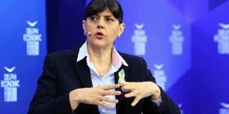 Στα «κάγκελα» οι βουλευτές της Νέας Δημοκρατίας για την Κοβέσι και τις κινήσεις της – «Γαλάζιο» πυρ ομαδόν κατά της Ευρωπαίας εισαγγελέως