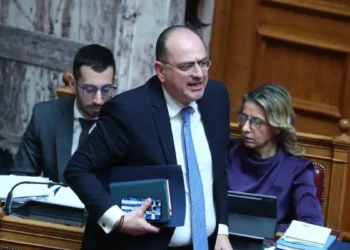 ΠΑΣΟΚ προς κυβέρνηση για τον Μακάριο Λαζαρίδη: Να απαντήσετε για τη 2η πρόσληψή του το 2013