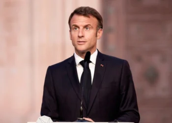 Το δείπνο για τον Μακρόν στο Προεδρικό: Ποιοι πολιτικοί, επιχειρηματίες και προσωπικότητες του πολιτισμού θα δώσουν το παρών