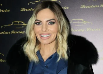 Ιωάννα Μαλέσκου: «Δεν οφείλω σε κανέναν κάτι, δεν επέλεγε ο Νίκος Μουτσινάς να παίζω στην εκπομπή του τότε»