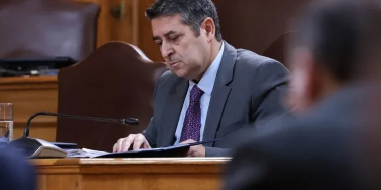 Γιώργος Μυλωνάκης: «Κέρδισε την πρώτη μάχη» – Οι επόμενες κρίσιμες ώρες για την πορεία της υγείας του, τι λένε οι γιατροί