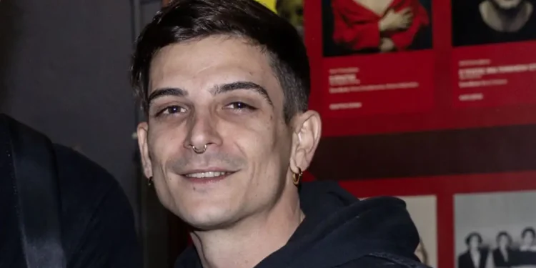 Νικολάκης Ζεγκίνογλου: Η γιαγιά μου ήταν πολύ θρήσκα, μια φορά με πήρε στην εκκλησία και είπαν «πάρτε τον πίσω»