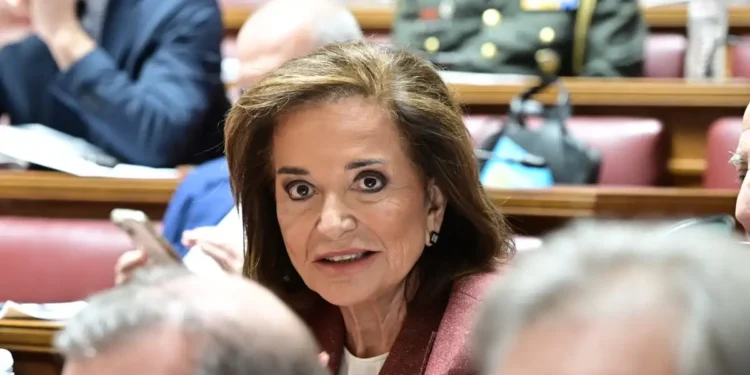 Ντόρα Μπακογιάννη: «Δεν καταλαβαίνω ποια θα είναι η προοπτική του μέλλοντος για τον κ. Σαμαρά»