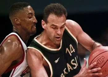 Πέθανε ο θρυλικός Όσκαρ Σμιντ – Θρήνος στο παγκόσμιο μπάσκετ