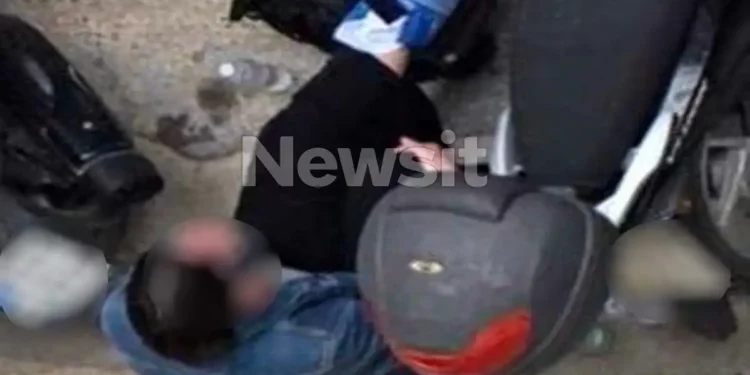 Παγκράτι: Μαρτυρία για την επίθεση του οδηγού μηχανής στην 22χρονη – «Της έδωσε μπουνιά, την πέταξε κάτω και άρχισε να την κλωτσάει»