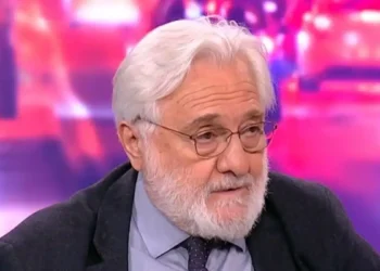 Γιάννης Σμαραγδής: Ξέρω ποιος θα υποδυθεί τον Θεόδωρο Κολοκοτρώνη, έκλαιγα στα γυρίσματα του «Καποδίστρια»