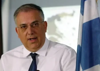 Θεοδωρικάκος: Τέλος στις καταχρηστικές χρεώσεις των τραπεζών και στα ψιλά γράμματα βάζει το νομοσχέδιο του ΥΠΑΝ