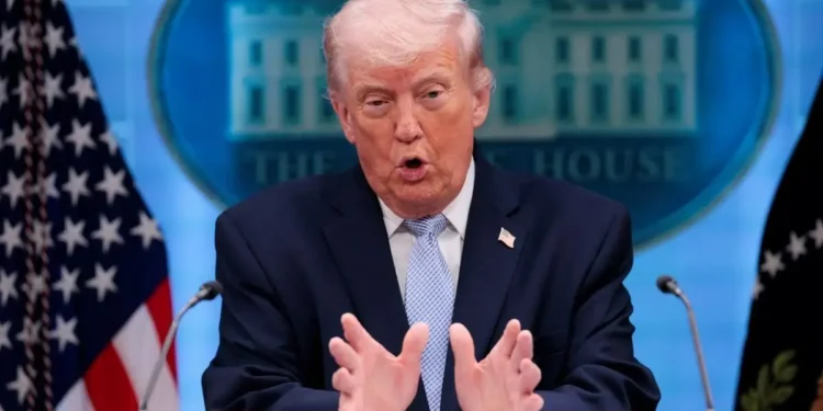 Λευκός Οίκος: Ο Τραμπ δεν έχει ορίσει προθεσμία στο Ιράν για να υποβάλει ειρηνευτική πρόταση