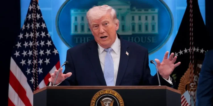 Ντόναλντ Τραμπ: Η εκεχειρία με το Ιράν μπορεί να λήξει αν δεν επιτευχθεί συμφωνία μέχρι την Τετάρτη