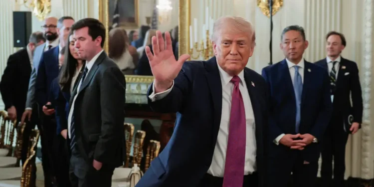 Ανάλυση CNN: Γιατί ο Τραμπ παράτεινε την εκεχειρία με το Ιράν – Η πίεση της Ουάσιγκτον και η σιωπή της Τεχεράνης