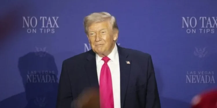 Ντόναλντ Τραμπ: Ο πόλεμος κατά του Ιράν είναι μια «μικρή παράκαμψη σε μια αξιαγάπητη χώρα»