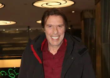 Στράτος Τζώρτζογλου: Η πρώτη αντίδραση μετά το εξώδικο της Σοφίας Μαριόλα – «Δεν θέλω να μιλήσω καθόλου, είμαστε μια χαρά»