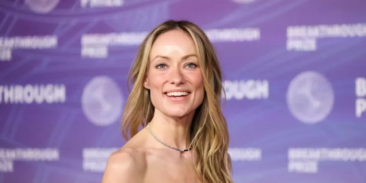 Ολίβια Γουάιλντ: Σκιά του εαυτού της η ηθοποιός – «Μοιάζει με ζωντανό πτώμα»