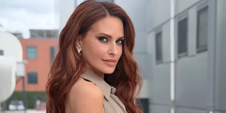 Σίσσυ Χρηστίδου: Τήρησε το έθιμο με το βάψιμο των αυγών