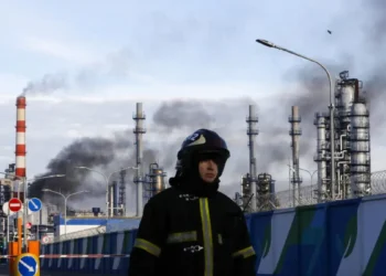 Η αγορά πετρελαίου σε αναμονή μετά τις νέες απειλές Τραμπ, «xωνεύει» τα 110 δολάρια το Brent