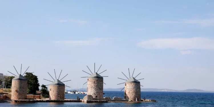 «Chios Pass 2026» – «Kythira Pass 2026»: Από σήμερα οι αιτήσεις για τα vouchers διακοπών των 300 ευρώ – Ποιοι τα δικαιούνται
