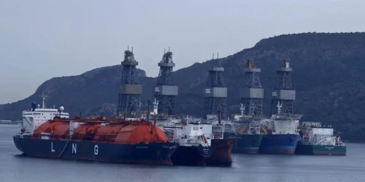 Η ελληνική ναυτιλία ελέγχει το 19,1% του παγκόσμιου στόλου – Επενδύσεις 60 δισ. δολαρίων από τους Έλληνες εφοπλιστές