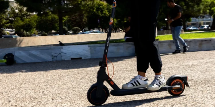 Κρήτη: Σε κρίσιμη κατάσταση 40χρονος μετά από τροχαίο – Οδηγούσε ηλεκτρικό πατίνι
