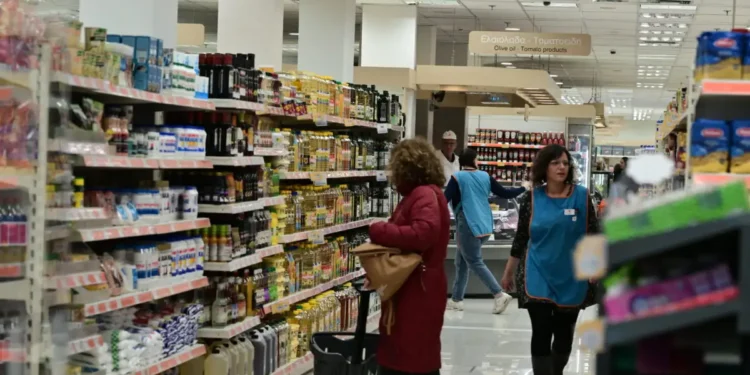 Ανατιμήσεις στα μαγειρικά λάδια έφερε ο πόλεμος – Στα ύψη οι τιμές για ηλιέλαιο, σογιέλαιο, φοινικέλαιο
