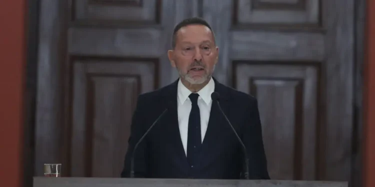 Στουρνάρας: Οι επόμενες τρεις εβδομάδες είναι εξαιρετικά κρίσιμες – Προς αύξηση επιτοκίων τον Ιούνιο η ΕΚΤ