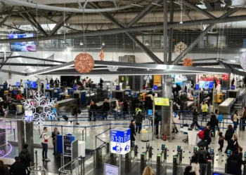 ΔΑΑ: 440 εκατ. επιβάτες πέταξαν από το «Ελ. Βενιζέλος» σε 25 χρόνια – Οι 7 κρίσεις και οι προοπτικές το 2026