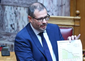 ΥΠΕΝ: Η Ελλάδα είναι η δέκατη φθηνότερη χώρα σε τελική τιμή ρεύματος στην ΕΕ