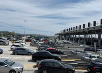 Μαζική έξοδος με τα καύσιμα στο «κόκκινο» – Πόσο κοστίζει η απόδραση του τριημέρου