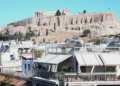 Καβγάδες για τα Airbnb στις πολυκατοικίες: Όταν οι γείτονες καταλήγουν στα δικαστήρια