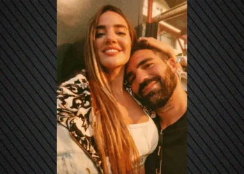 «Αστέρι μου»: Η Ρία Ελληνίδου ευχήθηκε στον Δημήτρη Αλεξάνδρου για τα γενέθλιά του με μια φωτογραφία τους που είναι αγκαλιά