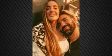 «Αστέρι μου»: Η Ρία Ελληνίδου ευχήθηκε στον Δημήτρη Αλεξάνδρου για τα γενέθλιά του με μια φωτογραφία τους που είναι αγκαλιά