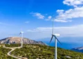 Φθηνότερο ρεύμα υπόσχονται οι ΑΠΕ – Μείωση κόστους παραγωγής κάτω από 50 ευρώ/MWh προβλέπει έρευνα
