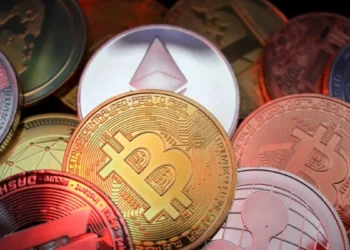 Άλμα του Bitcoin πάνω από τα 80.000 δολάρια, σε υψηλό τριών μηνών, όπως το Ether και άλλα κρυπτονομίσματα