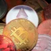 Άλμα του Bitcoin πάνω από τα 80.000 δολάρια, σε υψηλό τριών μηνών, όπως το Ether και άλλα κρυπτονομίσματα