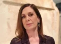 Διδασκάλου: «Δεν θα μπω στην κουζίνα να μαγειρέψω – Έχω κάψει κοκκινιστό επειδή ξεχάστηκα, πέταξα και την κατσαρόλα»