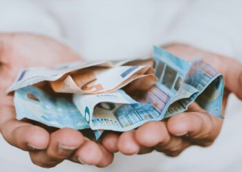 Τεκμαρτό εισόδημα: Ποιοι περνούν από κόσκινο από την Εφορία